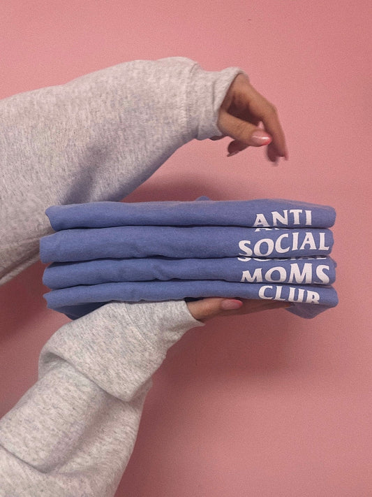 ANTISOCIAL MOMS CLUB TEE