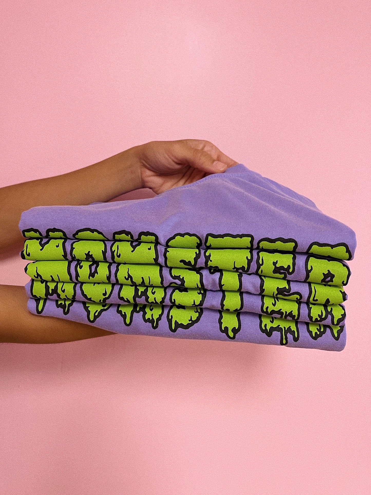 MOMSTER TEE